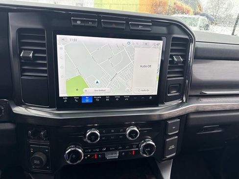 Used 2024 Ford F250 Lariat w/ Black Appearance Package image 22