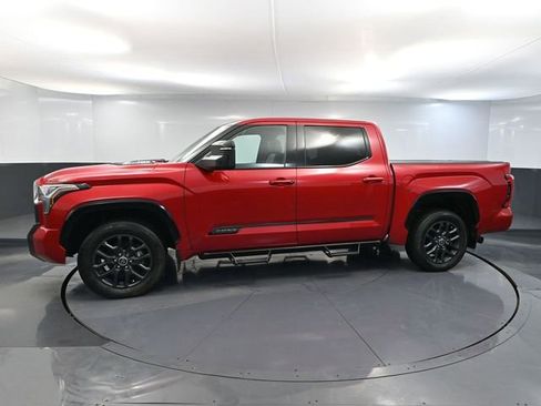 Used 2022 Toyota Tundra Platinum image 9