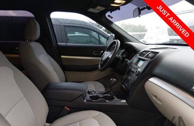 Used 2018 Ford Explorer 4WD w/ Class II Trailer Tow Package image 5