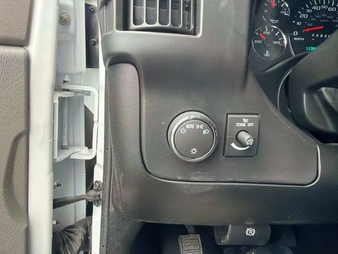 Used 2025 GMC Savana 2500 w/ Driver Convenience Package RWD image 18