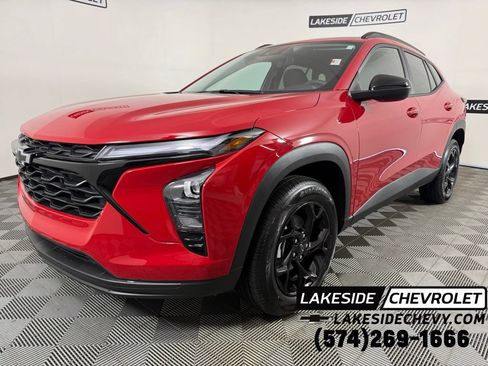 New 2026 Chevrolet Trax LT w/ Midnight Edition FWD image 1