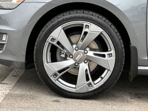 Used 2015 Volkswagen Golf 4-Door image 31