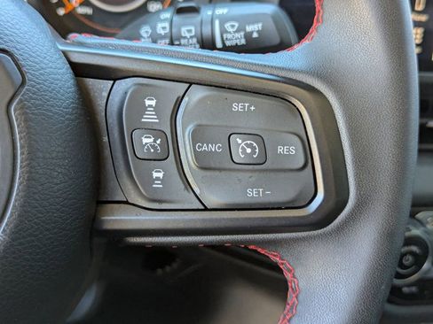 Certified 2024 Jeep Wrangler Unlimited Rubicon AWD/4WD image 31
