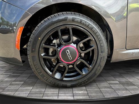 Used 2015 FIAT 500 Pop image 8