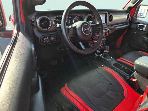 Used 2021 Jeep Wrangler Sport AWD/4WD image 16
