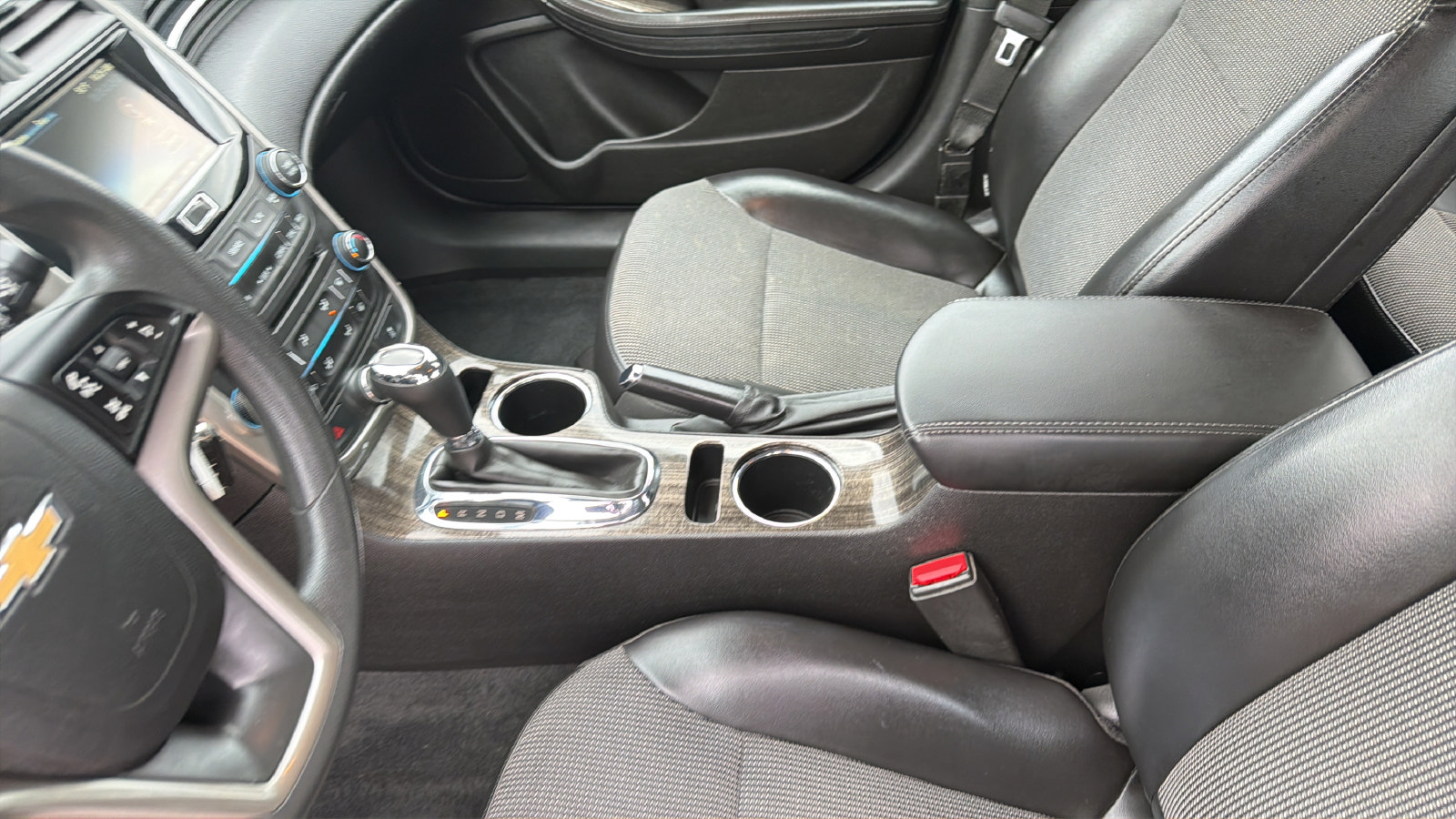 Used 2015 Chevrolet Malibu LT w/ Power Convenience Package FWD image 19