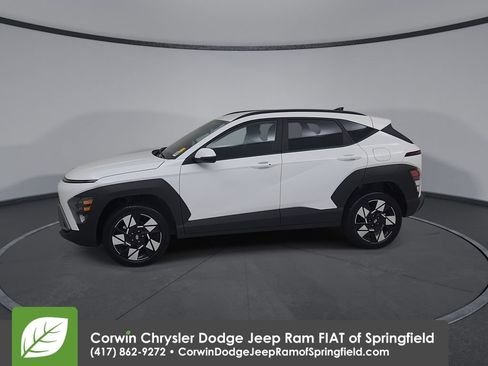 Used 2025 Hyundai Kona SEL AWD/4WD image 8