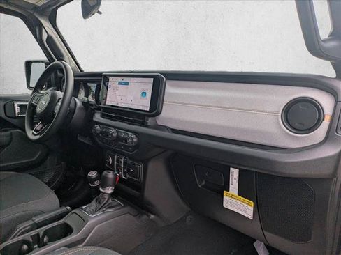 New 2026 Jeep Gladiator Sport AWD/4WD image 17