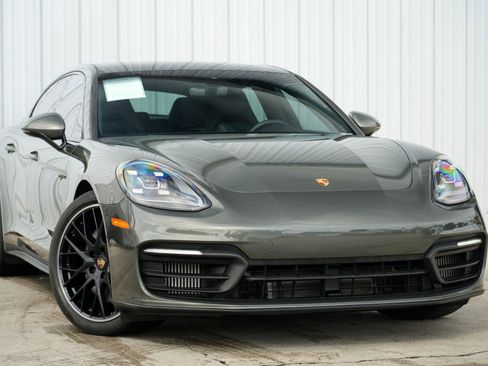 Used 2022 Porsche Panamera 4 AWD/4WD image 4