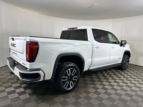 Used 2022 GMC Sierra 1500 AT4 w/ AT4 Premium Package image 3
