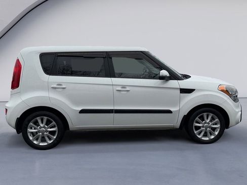 Used 2012 Kia Soul + image 2