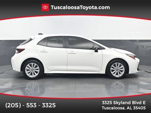 Used 2026 Toyota Corolla SE FWD image 1