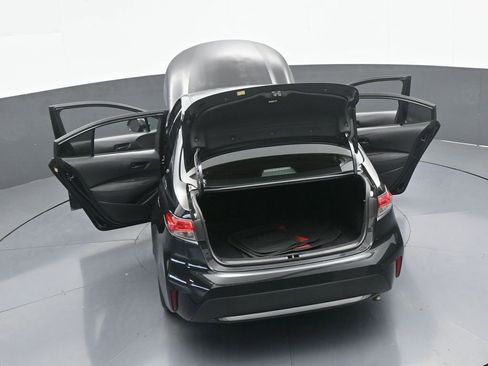 Used 2022 Toyota Corolla LE image 61