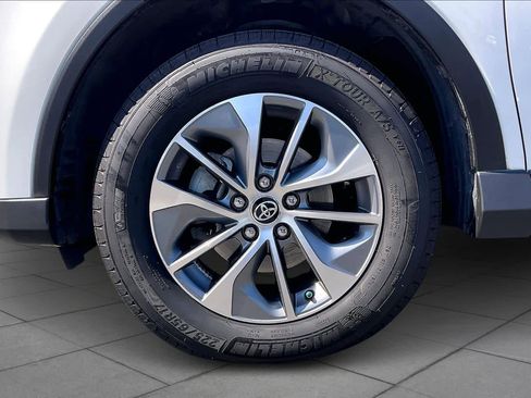 Certified 2017 Toyota RAV4 XLE w/ Carpet Mat Package image 10