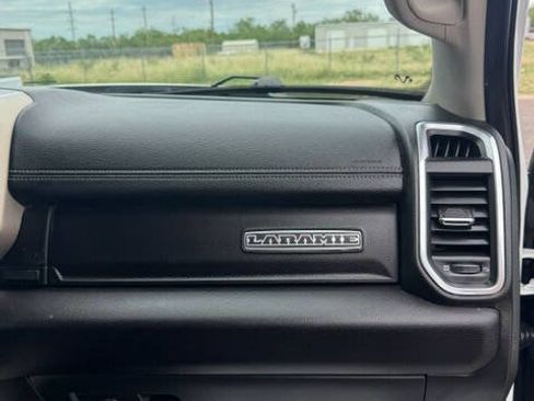 Used 2023 RAM 2500 Laramie AWD/4WD image 35