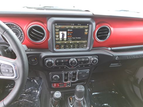 Used 2022 Jeep Wrangler Unlimited Rubicon w/ LED Lighting Group image 19