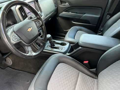 Used 2017 Chevrolet Colorado Z71 image 7