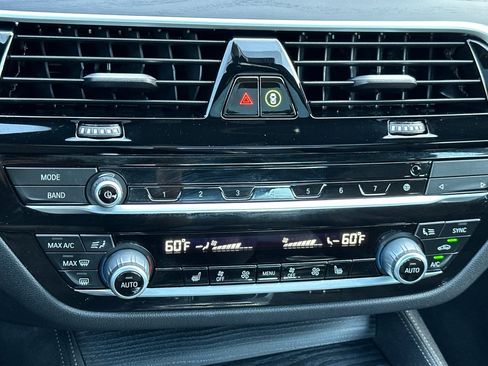 Used 2023 BMW 540i w/ M Sport Package RWD image 19