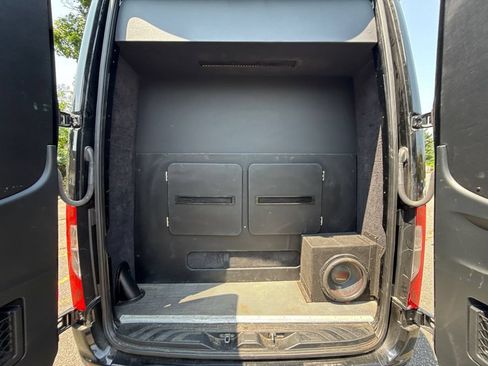 Used 2021 Mercedes-Benz Sprinter 3500 image 32