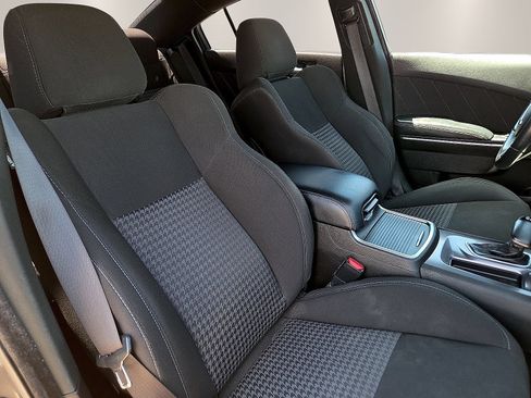 Used 2022 Dodge Charger R/T RWD image 8