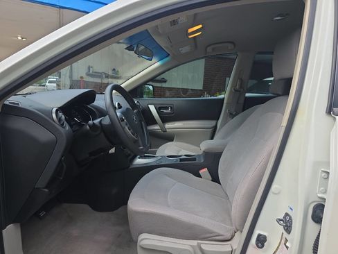 Used 2015 Nissan Rogue S w/ Convenience Package image 5