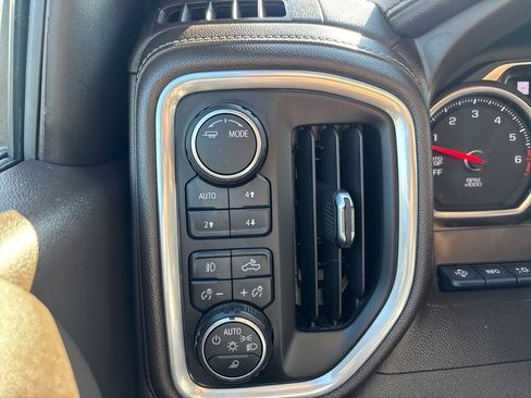 Certified 2020 Chevrolet Silverado 1500 LTZ AWD/4WD image 37