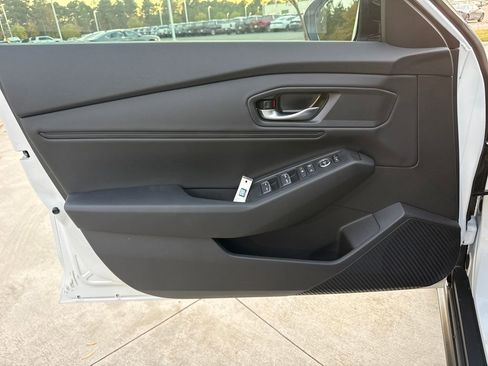 New 2025 Honda Accord SE image 21