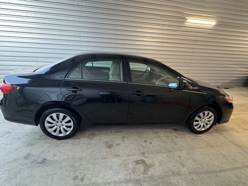Used 2013 Toyota Corolla LE image 3