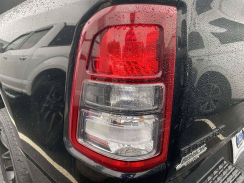Used 2023 RAM 1500 Big Horn AWD/4WD image 10