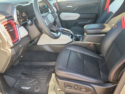 Used 2023 GMC Canyon AT4X AWD/4WD image 7