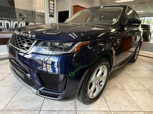 Used 2021 Land Rover Range Rover Sport SE AWD/4WD image 3