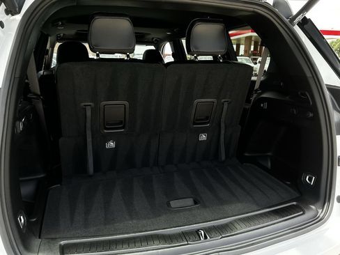 Used 2025 Jeep Grand Cherokee L Altitude RWD image 34
