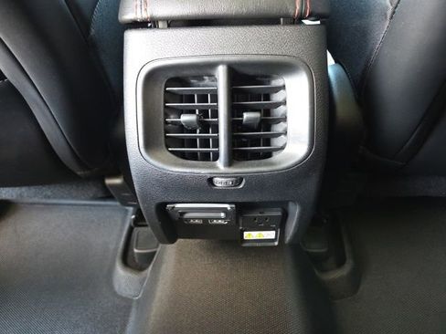 Used 2019 Jeep Cherokee Trailhawk AWD/4WD image 48