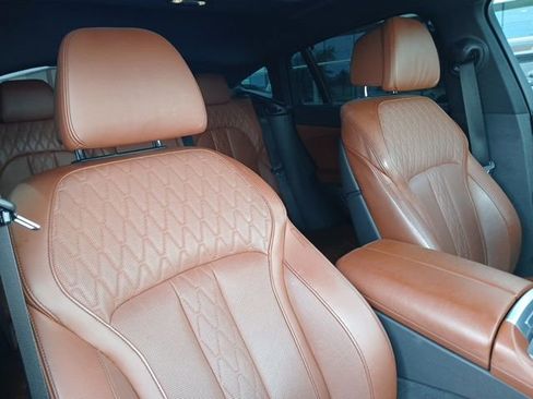 Used 2023 BMW X6 xDrive40i w/ Executive Package image 16