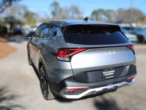 Certified 2024 Kia Sportage LX image 11