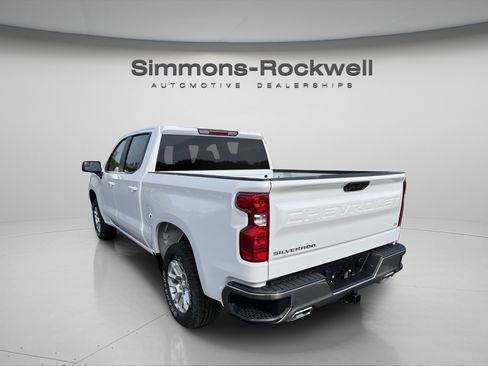 New 2026 Chevrolet Silverado 1500 LT w/ Z71 Off-Road Package AWD/4WD image 5