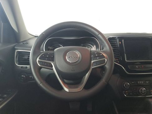 Used 2019 Jeep Cherokee Limited FWD image 15