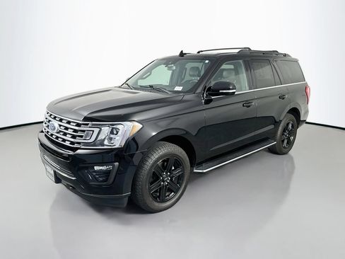 Used 2021 Ford Expedition XLT AWD/4WD image 3