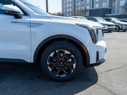 New 2026 Kia Sorento S image 11