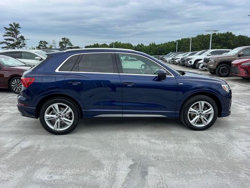 Certified 2023 Audi Q3 2.0T Premium w/ Convenience Package AWD/4WD image 4