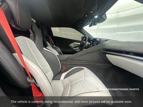 Used 2023 Chevrolet Corvette Stingray Premium Conv w/ Z51 Performance Package image 12