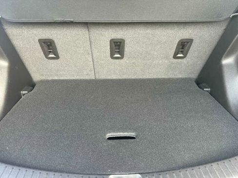 Used 2022 Chevrolet Bolt LT image 18