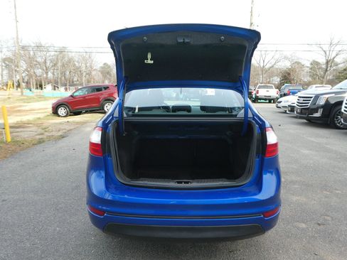 Used 2019 Ford Fiesta SE w/ Equipment Group 201A image 7