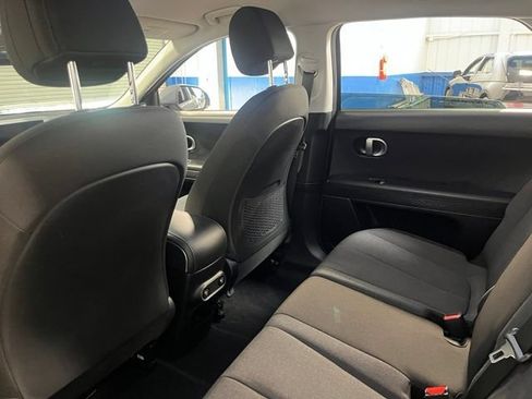 Used 2024 Hyundai Ioniq 5 SE RWD image 19