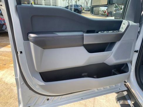 Used 2025 Ford F350 XLT w/ 360-Degree Camera Package AWD/4WD image 14