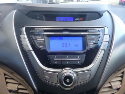 Used 2013 Hyundai Elantra GLS w/ Preferred Pkg FWD image 21