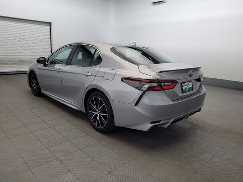 Used 2021 Toyota Camry SE image 5