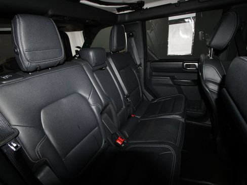 Used 2025 Ford Bronco Badlands AWD/4WD image 24