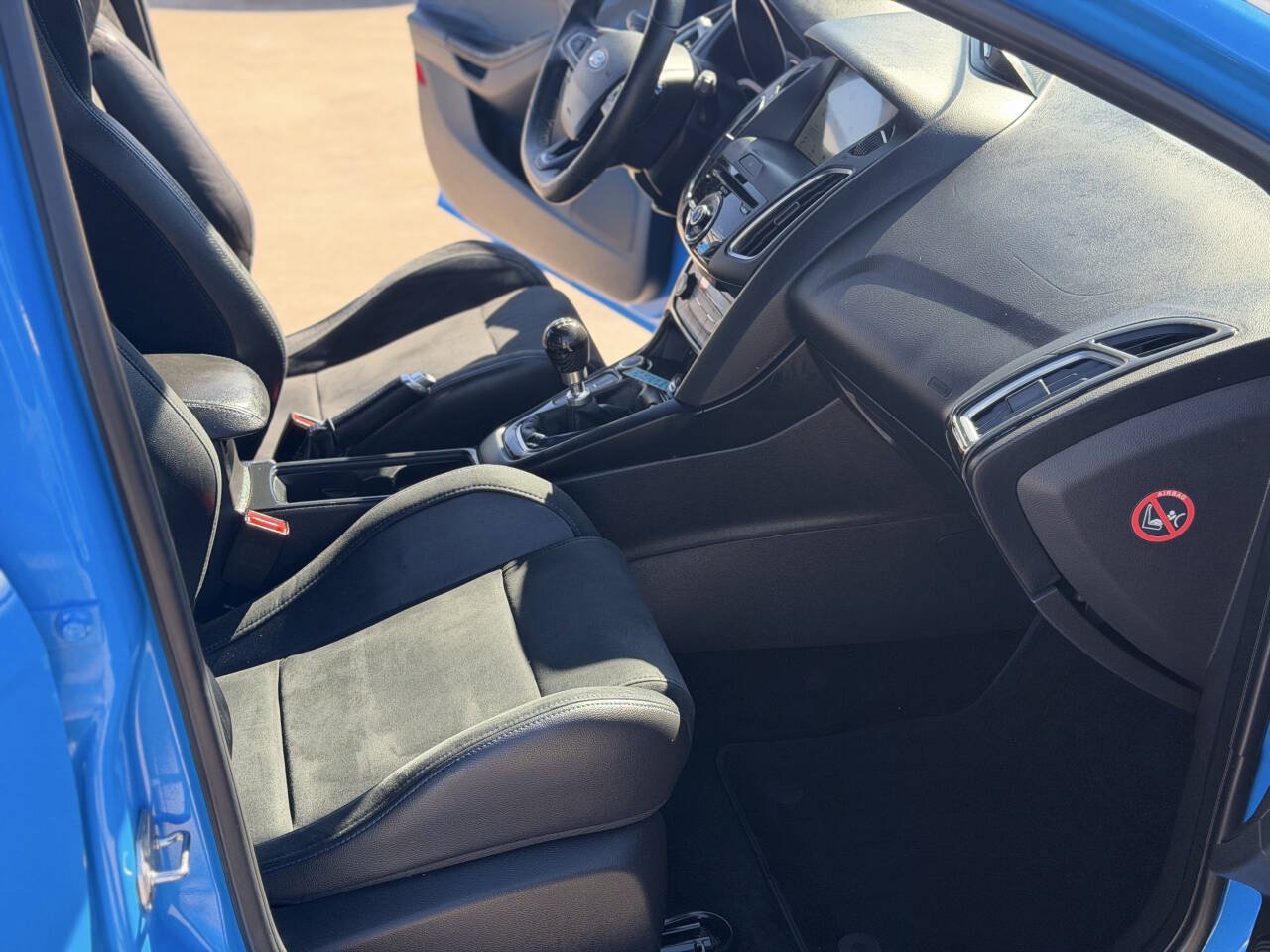 Used 2016 Ford Focus RS AWD/4WD image 23