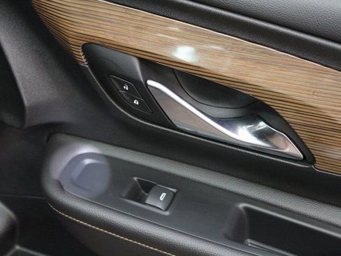 Used 2021 GMC Terrain SLE image 10